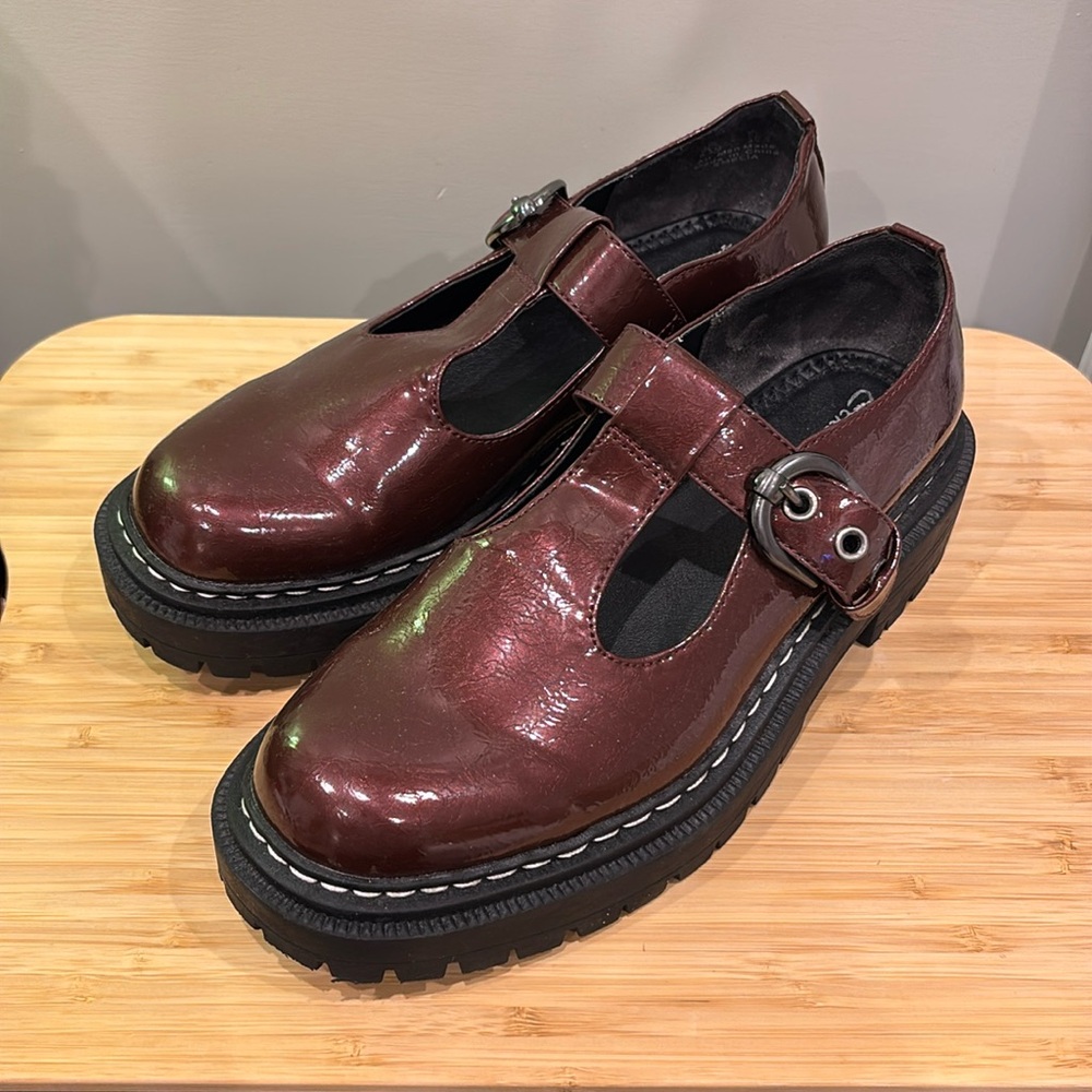 Circus by Sam Edelman Emilia round toe block heel buckle loafers in burgundy